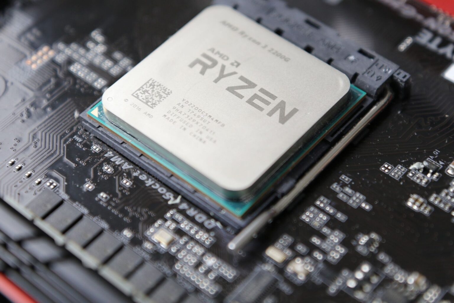 CPU AMD Ryzen 3 2200G Chính Hãng (APU 4core 3.5GHz iGPU Radeon Vega 8) - Ảnh 2