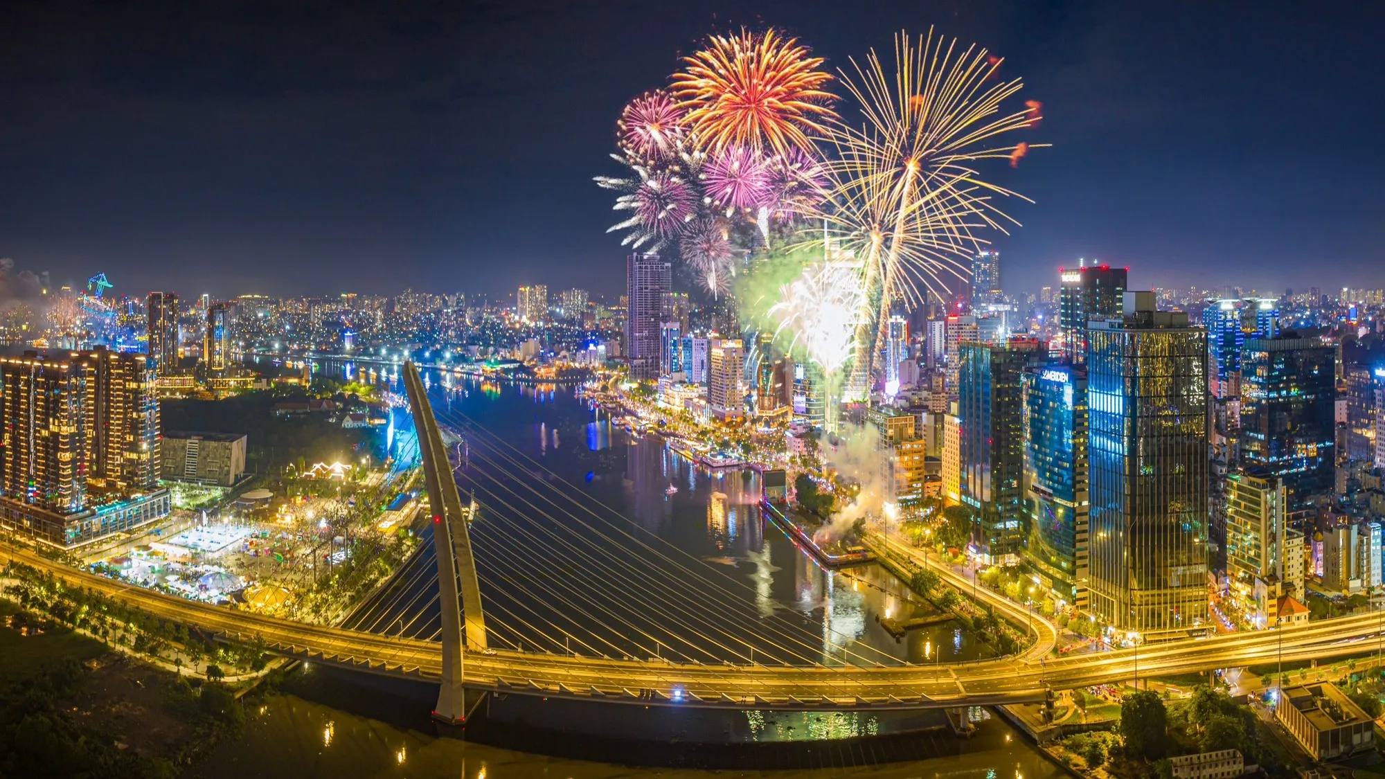 Dia Diem Ban Phao Hoa Tet Duong Lich 2026 Tai Thanh Pho Ho Chi Minh Moi Ho Chi Minh Binh Duong Vung Tau Cu 3