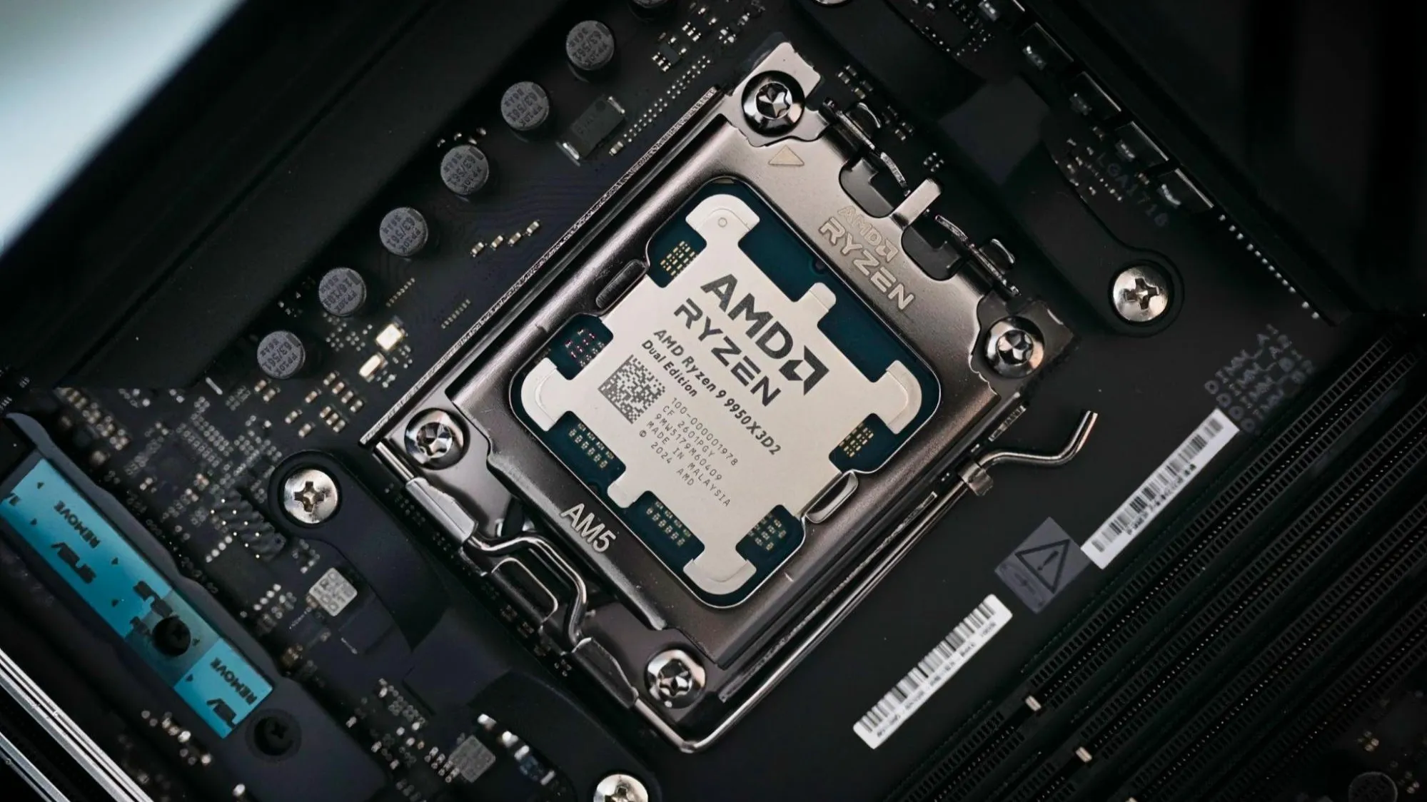 Danh Gia Nhanh AMD Ryzen 9 9950X3D2 Ky Nguyen Moi Cua Cong Nghe Dual 3D V Cache 2